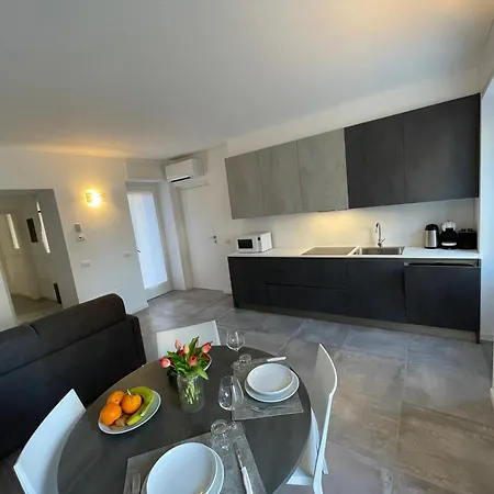Cavecchie Desenzano Apartment Desenzano del Garda Exterior photo